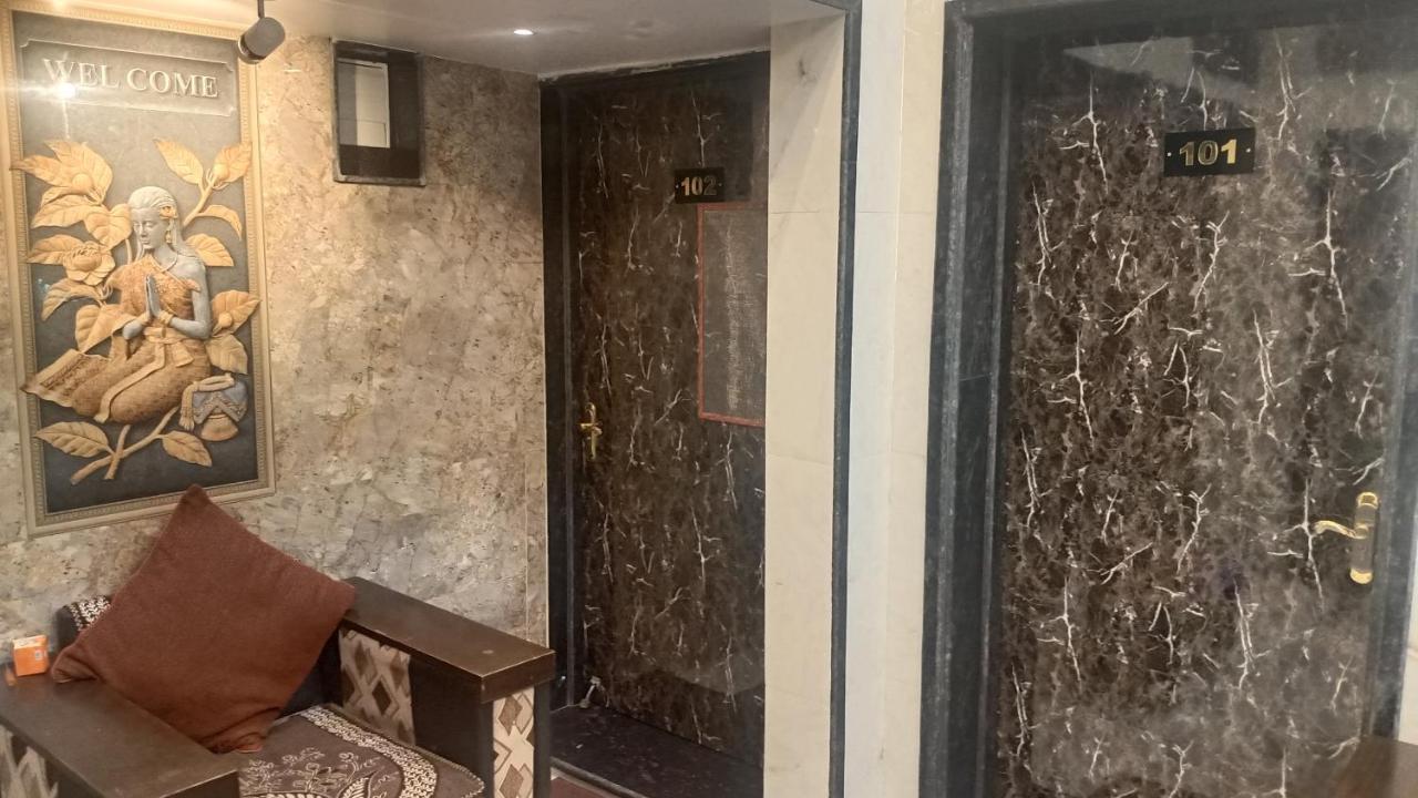 Kashi Dham Home Stay Varanasi Esterno foto